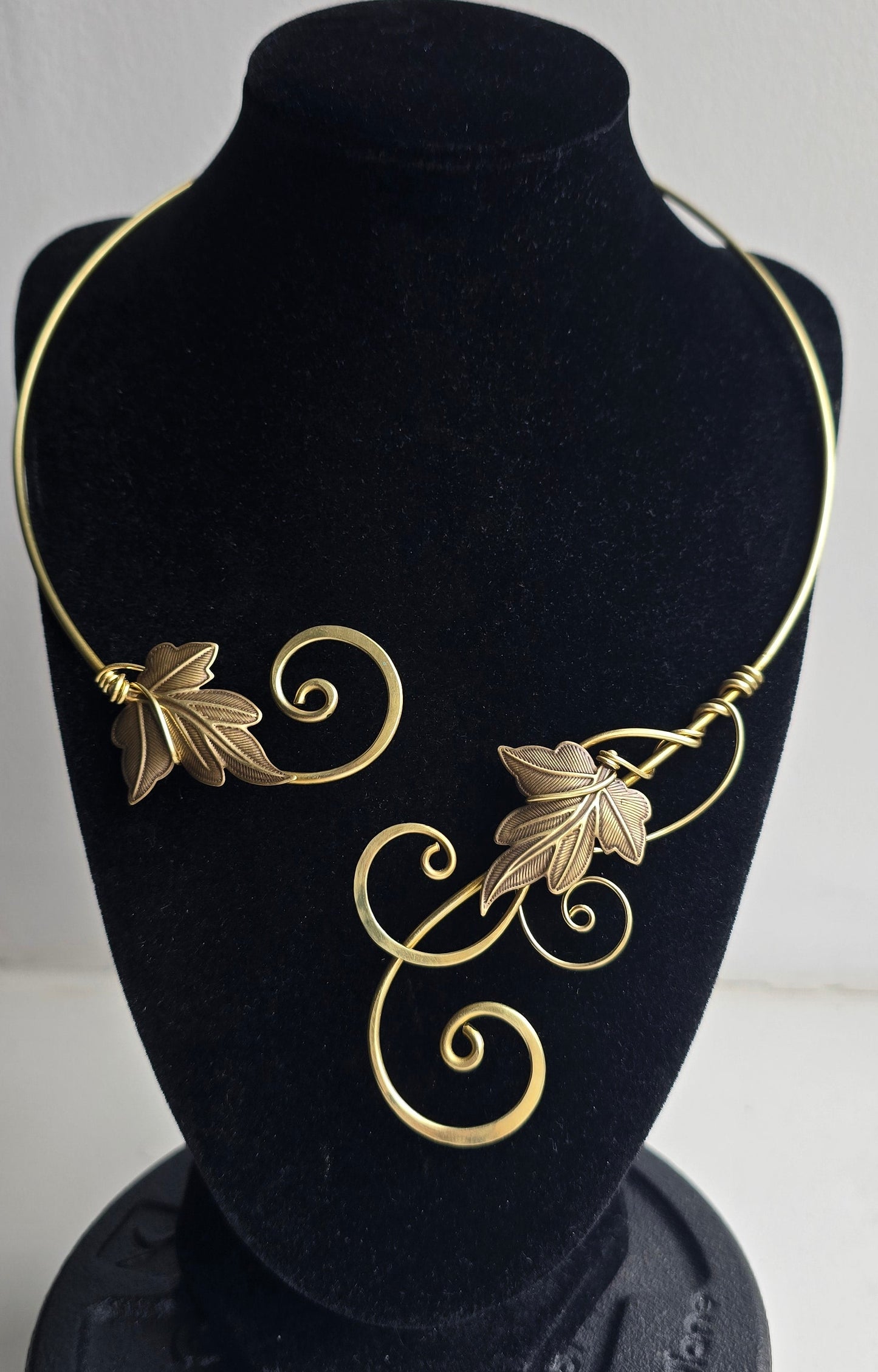 Handmade Brass Ivy Leaf Torc Necklace - Elven Bridal Choker & Fantasy Cosplay Jewelry