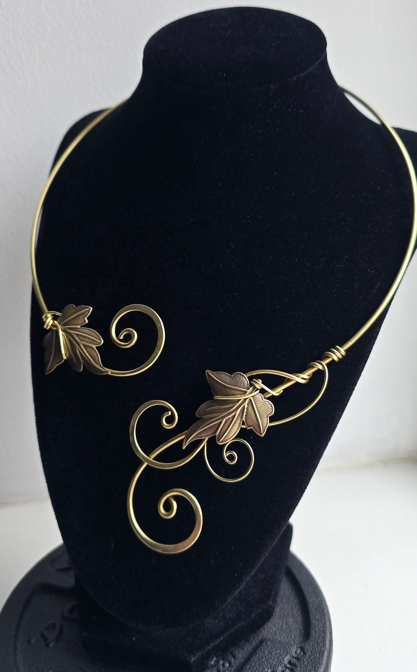 Handmade Brass Ivy Leaf Torc Necklace - Elven Bridal Choker & Fantasy Cosplay Jewelry