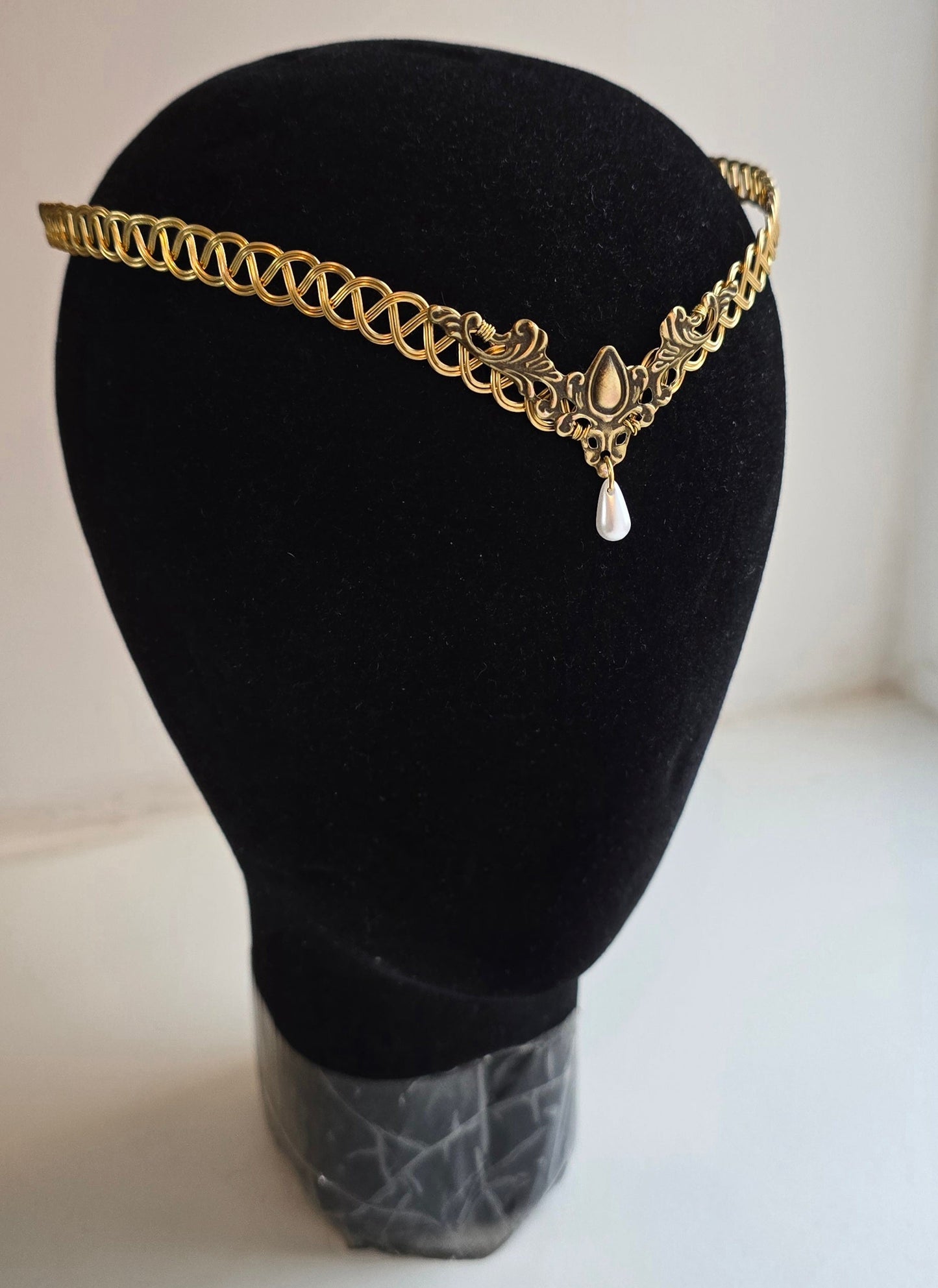Gold Brass Celtic Weave Circlet – Elven Tiara with Faux Pearl Drop – Renaissance Faire & Fantasy Bridal Headpiece