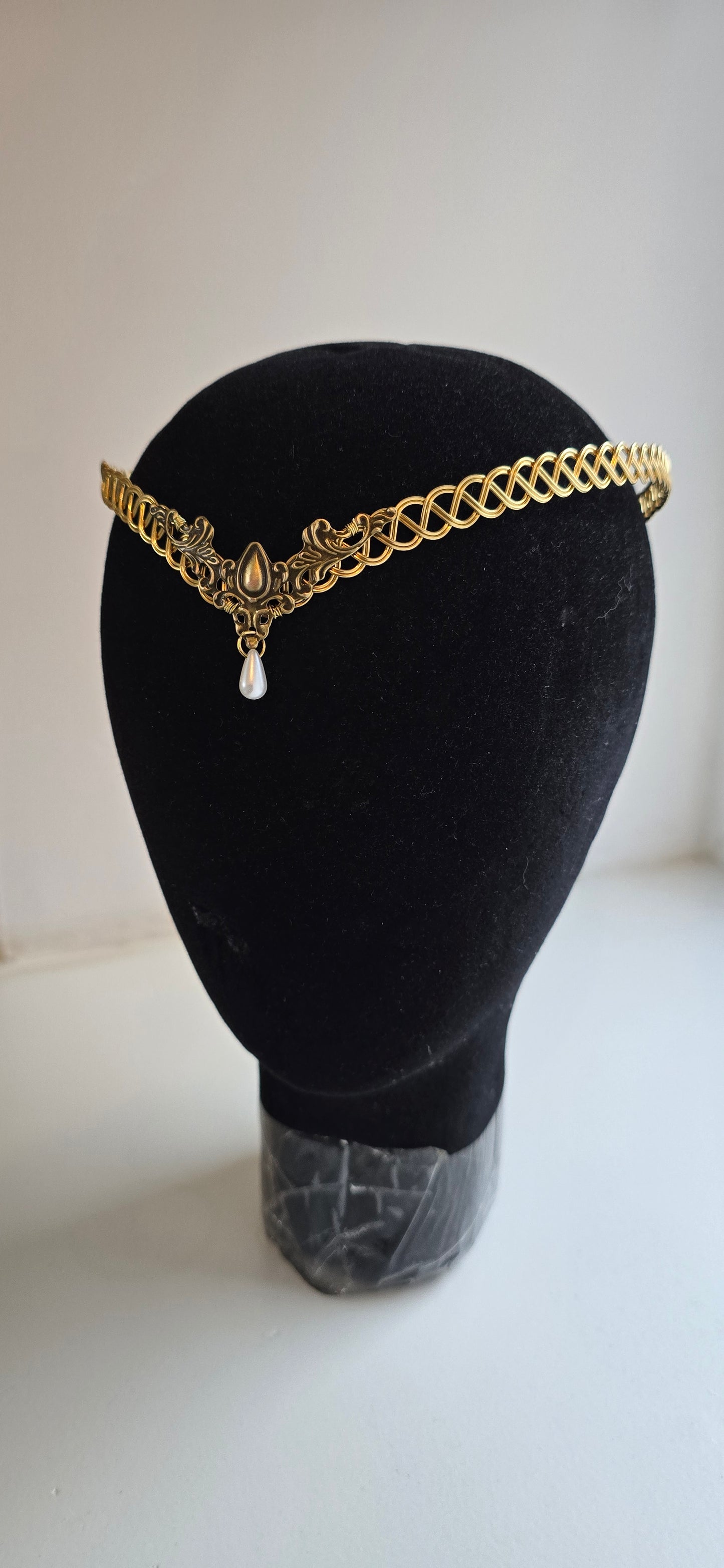 Gold Brass Celtic Weave Circlet – Elven Tiara with Faux Pearl Drop – Renaissance Faire & Fantasy Bridal Headpiece