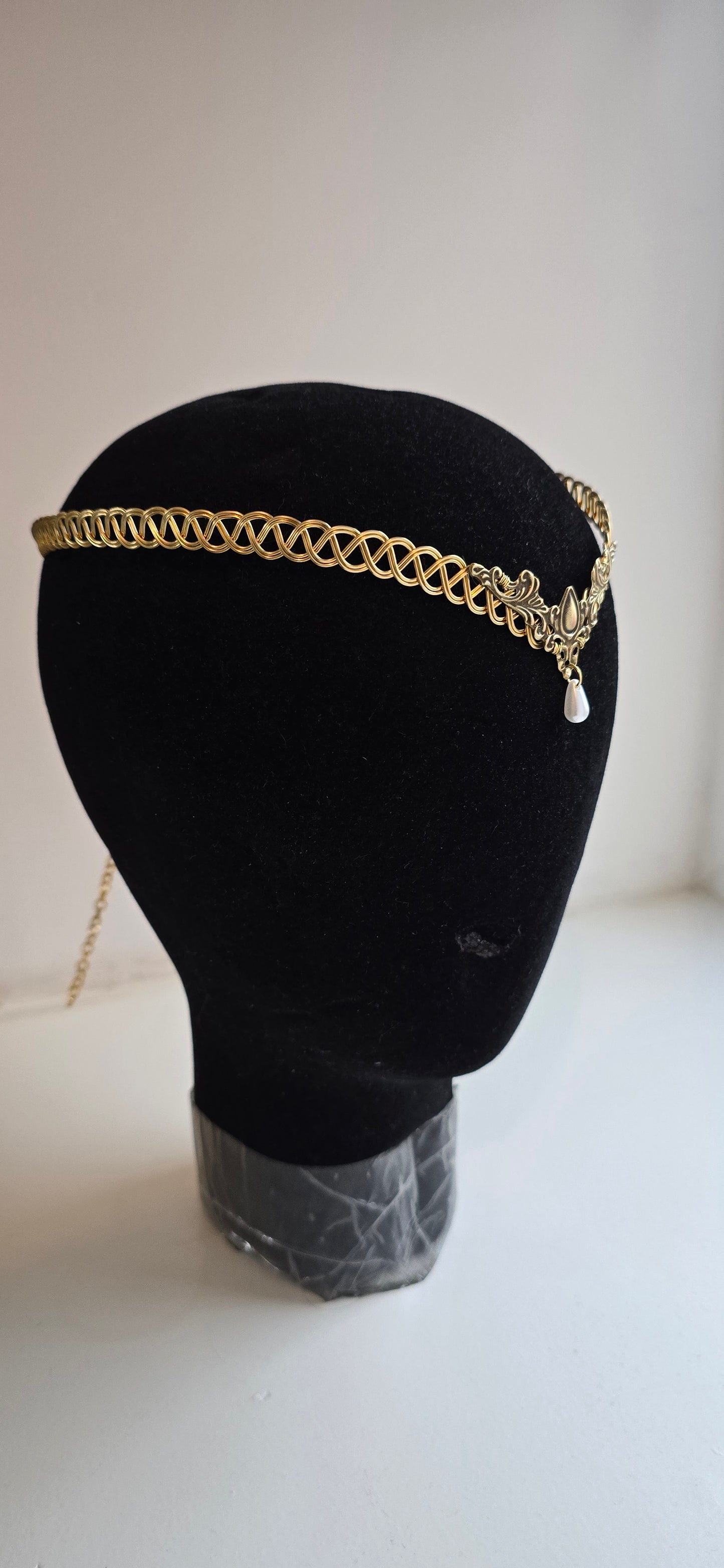 Gold Brass Celtic Weave Circlet – Elven Tiara with Faux Pearl Drop – Renaissance Faire & Fantasy Bridal Headpiece